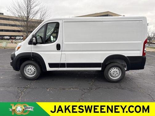 Bright White Clearcoat 2026 RAM ProMaster 1500 Low Roof