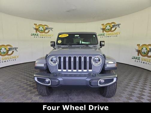 Sting Gray Clearcoat 2019 Jeep Wrangler Unlimited Sahara