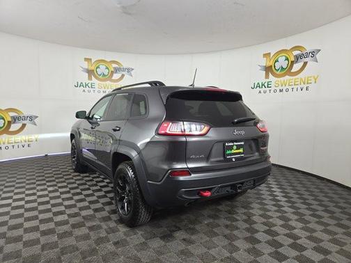 2022 Jeep Cherokee Trailhawk