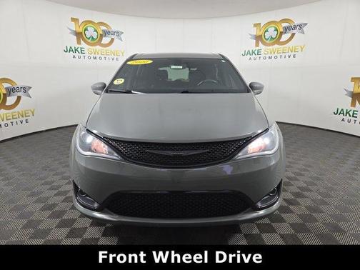 2020 Chrysler Pacifica Touring