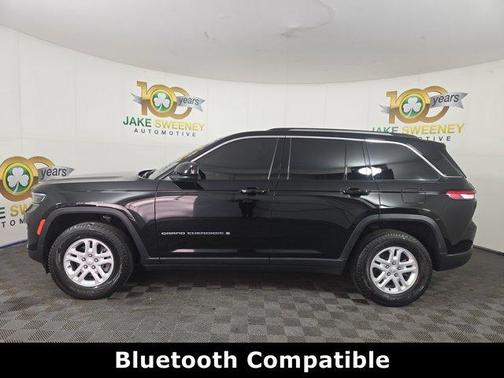 2022 Jeep Grand Cherokee Laredo