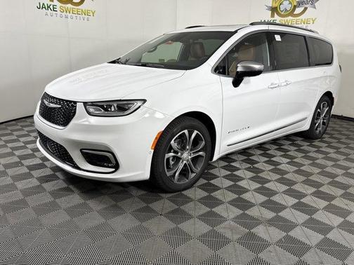 2026 Chrysler Pacifica Pinnacle