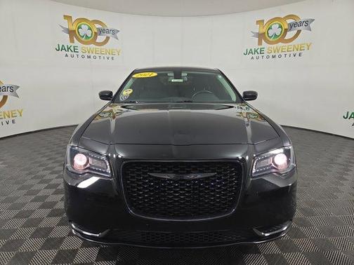 2021 Chrysler 300 Touring