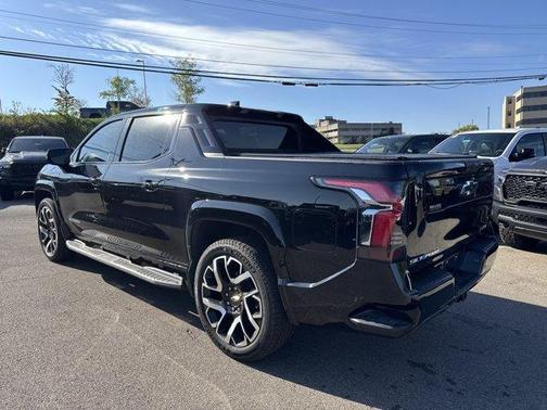2024 Chevrolet Silverado EV RST