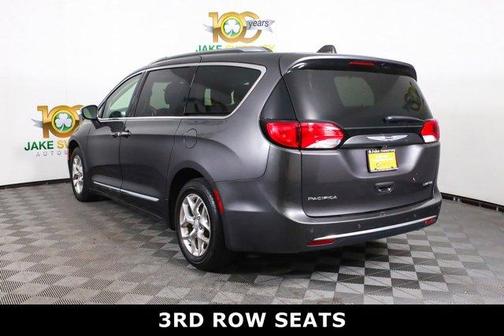 Photo 5 of 31 of 2019 Chrysler Pacifica Limited