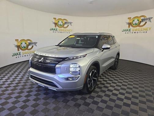 2023 Mitsubishi Outlander SEL