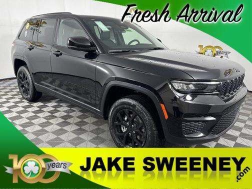 2025 Jeep Grand Cherokee Laredo