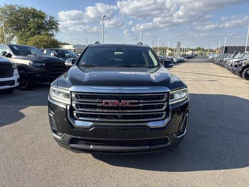 2022 GMC Acadia AT4
