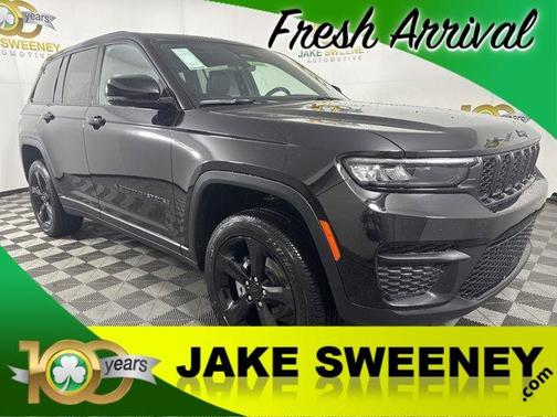 2025 Jeep Grand Cherokee Laredo