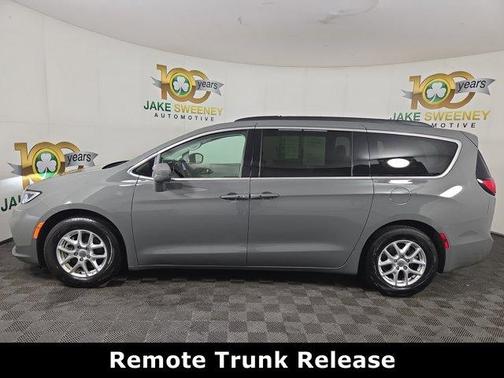 2022 Chrysler Pacifica Touring-L