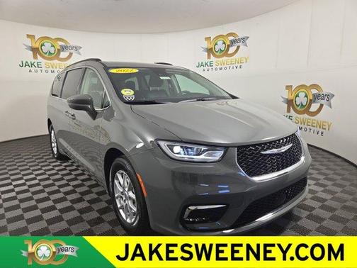 2022 Chrysler Pacifica Touring-L