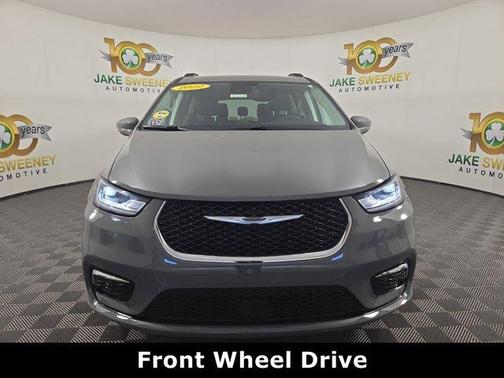 2022 Chrysler Pacifica Touring-L