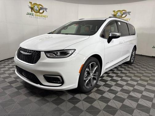 2026 Chrysler Pacifica Pinnacle