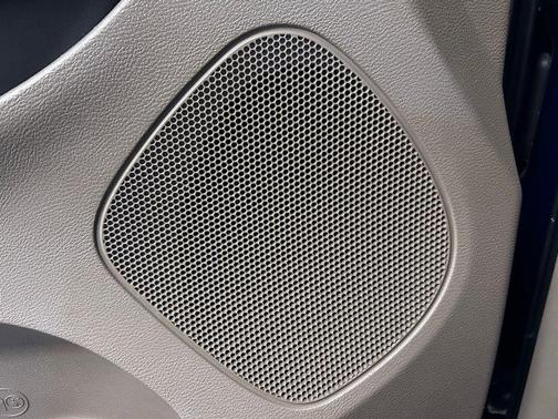 True Blue Pearlcoat 2016 Chrysler Town & Country Touring