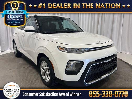 Snow White Pearl 2022 Kia Soul LX