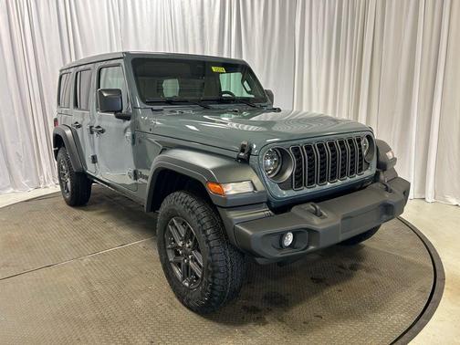 Anvil Clearcoat 2026 Jeep Wrangler Sport S