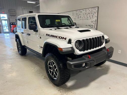 Bright White Clearcoat 2026 Jeep Wrangler Rubicon