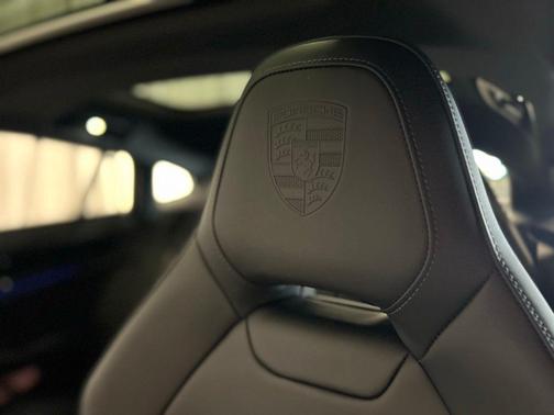 Ice Gray Metallic 2026 Porsche Panamera 4