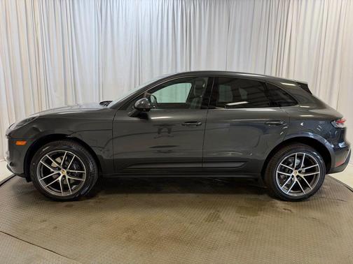 Volcano Grey Metallic 2026 Porsche Macan Macan