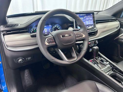 Hydro Blue Pearlcoat 2025 Jeep Compass Limited
