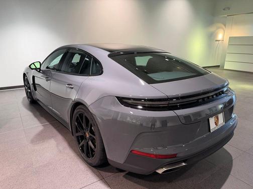 Slate Grey Neo 2026 Porsche Panamera 4