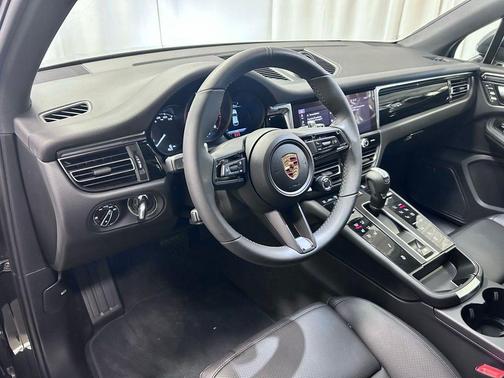 Volcano Grey Metallic 2026 Porsche Macan Macan
