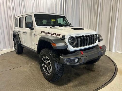 Bright White Clearcoat 2026 Jeep Wrangler Rubicon