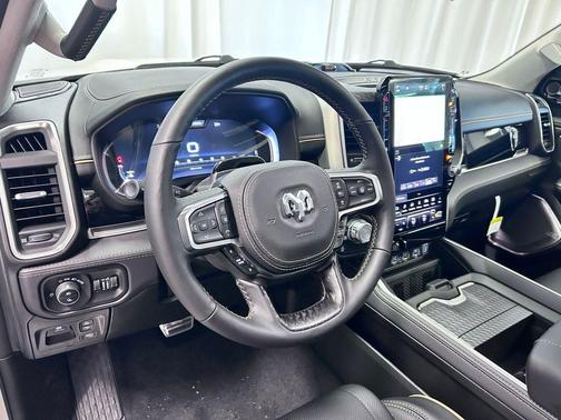 Ivory White Tri-Coat Pearlcoat 2026 RAM 1500 ST