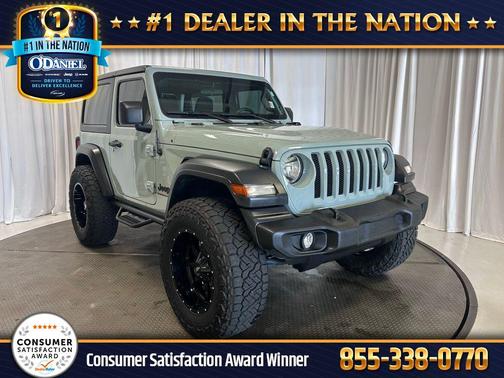 Earl Clearcoat 2023 Jeep Wrangler Sport