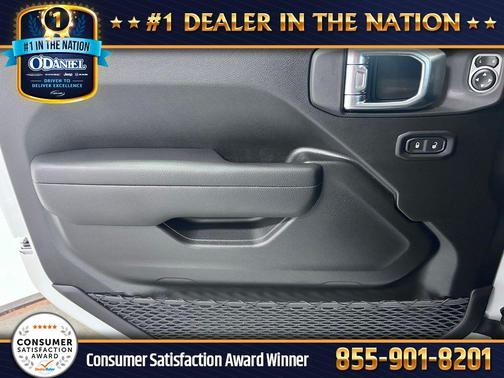 Bright White Clearcoat 2026 Jeep Gladiator Mojave 4x4