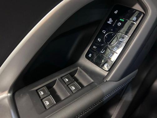 Silver Metallic 2025 Audi Q5 Premium Plus TFSI quattro S tronic
