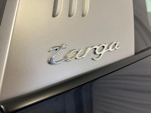 Dark Blue Metallic 2016 Porsche 911 Targa 4S