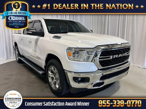 Bright White Clearcoat 2022 RAM 1500 Big Horn/Lone Star