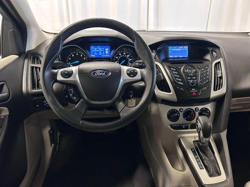 Sterling Gray Metallic 2014 Ford Focus SE