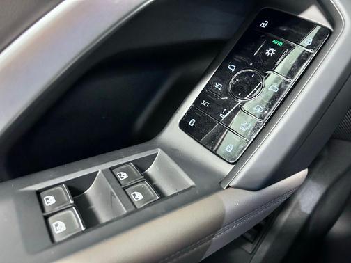 Black Metallic 2025 Audi Q5 Premium TFSI quattro S tronic