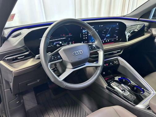 Black Metallic 2025 Audi Q5 Premium TFSI quattro S tronic