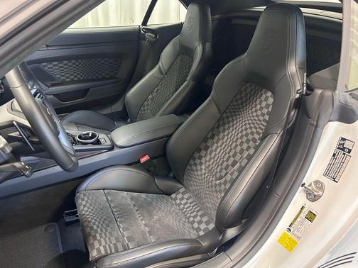 Paint to Sample 2026 Porsche 911 Carrera GTS