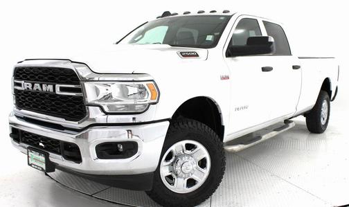 2022 RAM 2500 Tradesman Crew Cab 4x4 8' Box