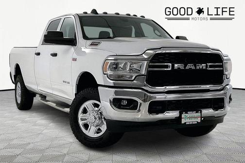 2022 RAM 2500 Tradesman Crew Cab 4x4 8' Box