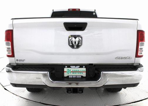 2022 RAM 2500 Tradesman Crew Cab 4x4 8' Box