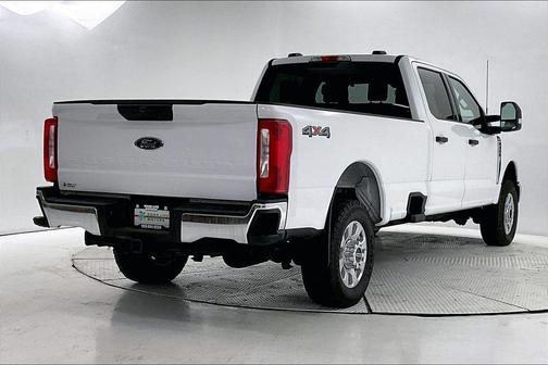 2023 Ford F-350 XLT