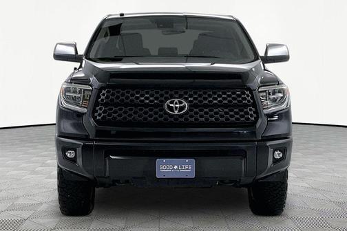 Midnight Black Metallic 2018 Toyota Tundra Platinum