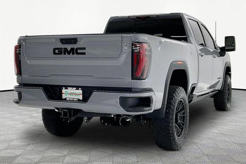 2024 GMC Sierra 2500 AT4
