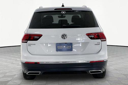 Pure White 2018 Volkswagen Tiguan 2.0T SEL