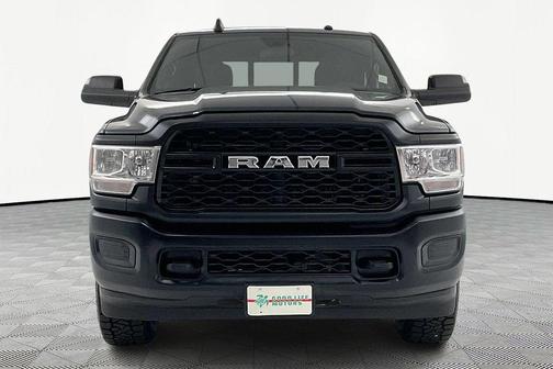 2021 RAM 3500 Tradesman Crew Cab 4x4 8' Box
