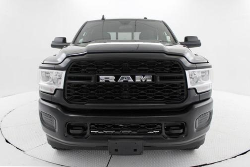2021 RAM 3500 Tradesman Crew Cab 4x4 8' Box
