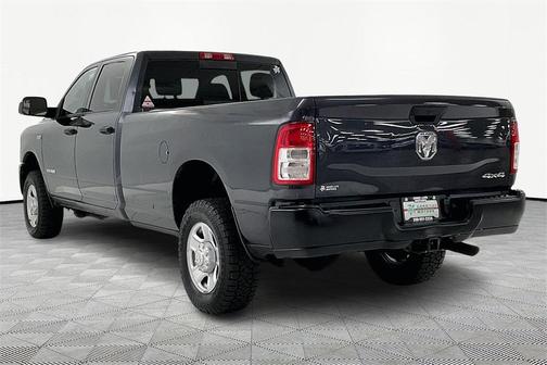 2021 RAM 3500 Tradesman Crew Cab 4x4 8' Box