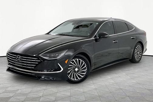 Nocturne Black 2021 Hyundai SONATA Limited 2.0T