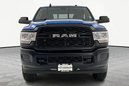 2020 RAM 3500 Tradesman Crew Cab 4x4 8' Box