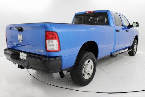 2020 RAM 3500 Tradesman Crew Cab 4x4 8' Box